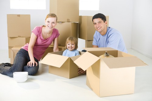 Packing service support in a Kensington home with careful box preparation